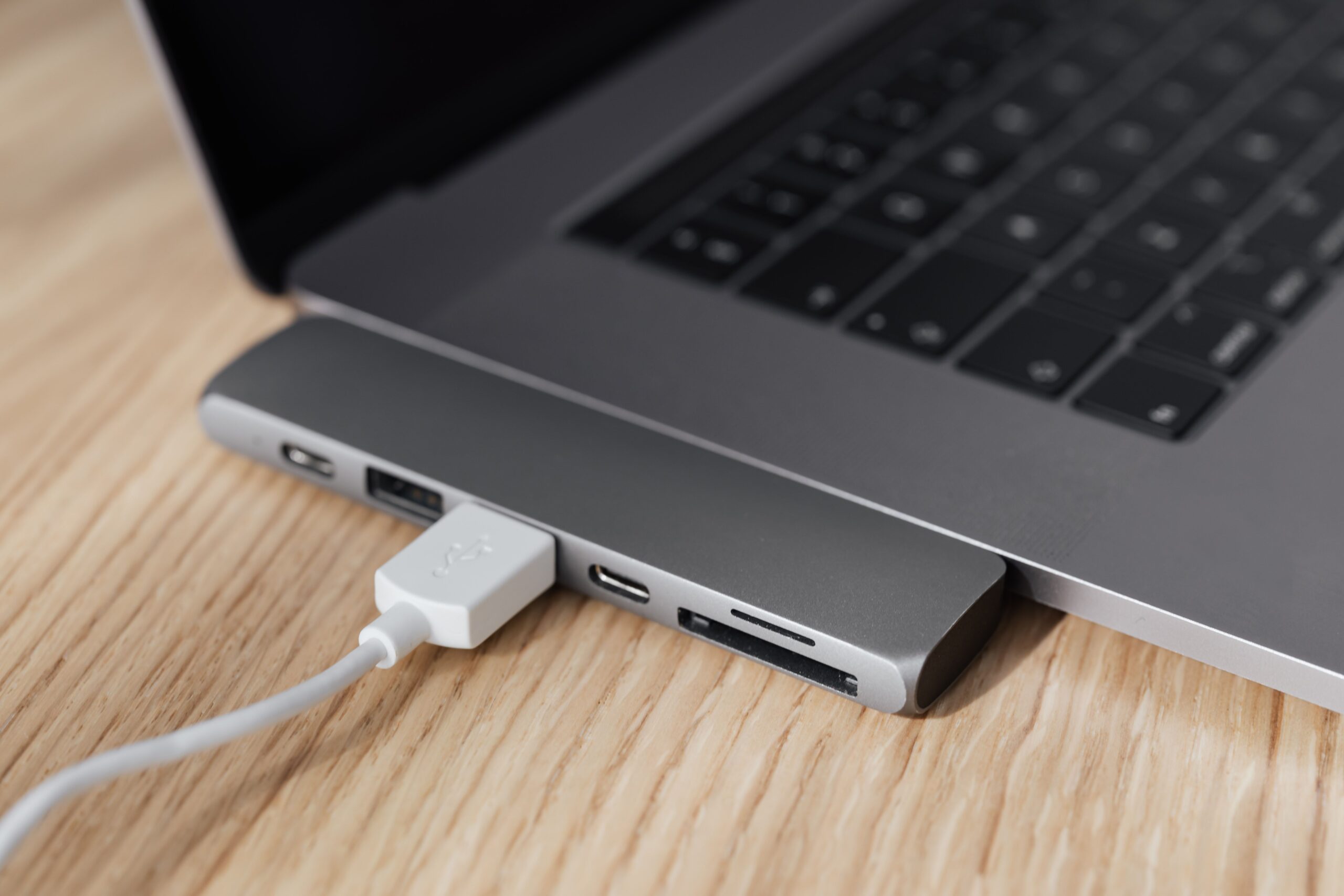 USB-Cドッキングステーションおすすめ比較｜MacBook・LAN・PD給電で選ぶ6選