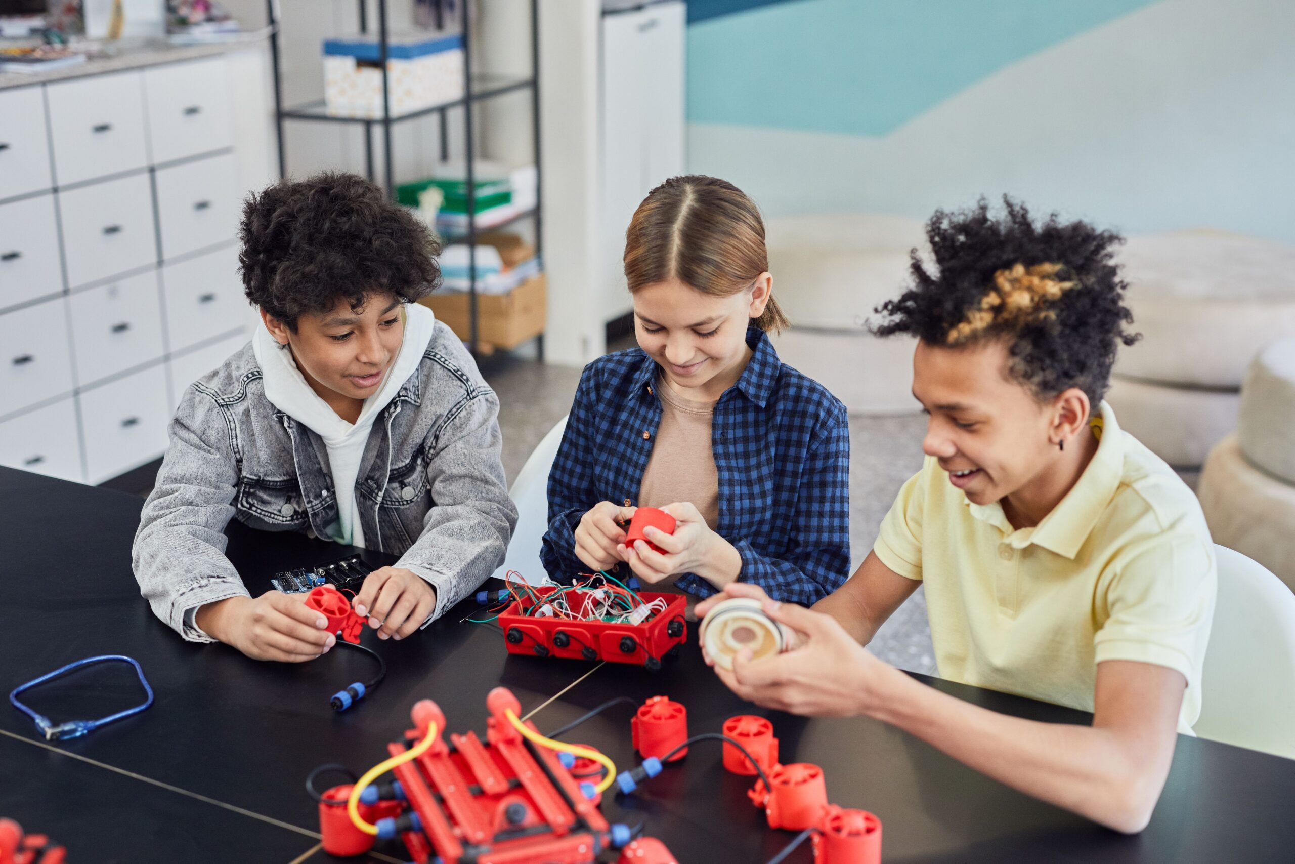 プログラミング学習ロボット（子供向け・STEM教育）おすすめ比較｜対象年齢・方式・価格で選ぶ人気5選